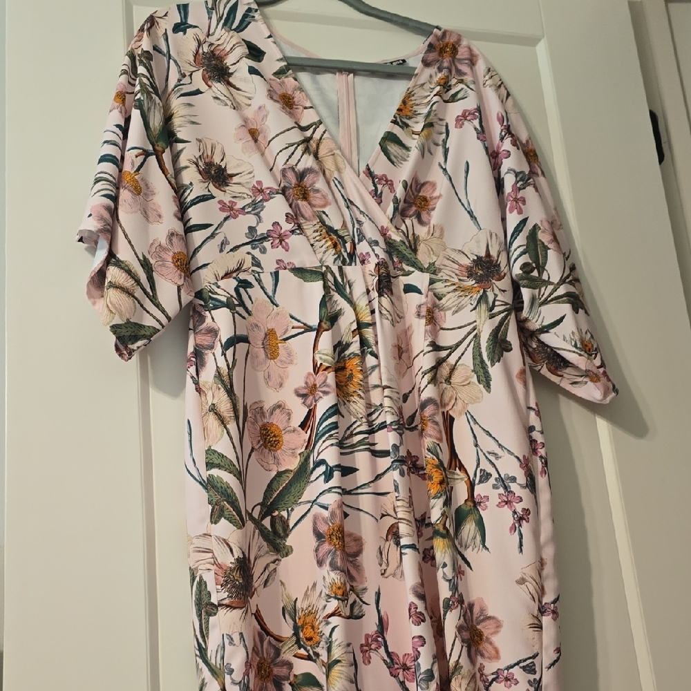 Gianni Bini Pink Floral Dress